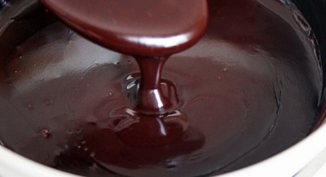 Sauce au chocolat via gustella.fr