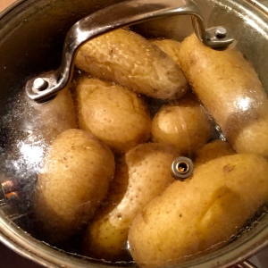 Pommes de terre cuites © Greta Garbure